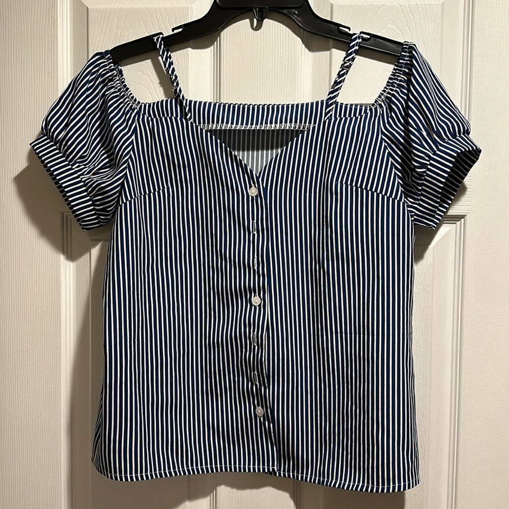 SHEIN small button down top